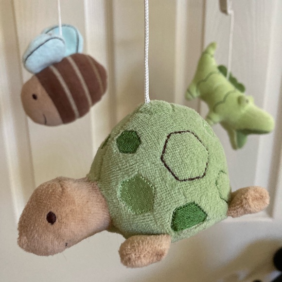 Animal crib mobile - practically new - Picture 3 of 8